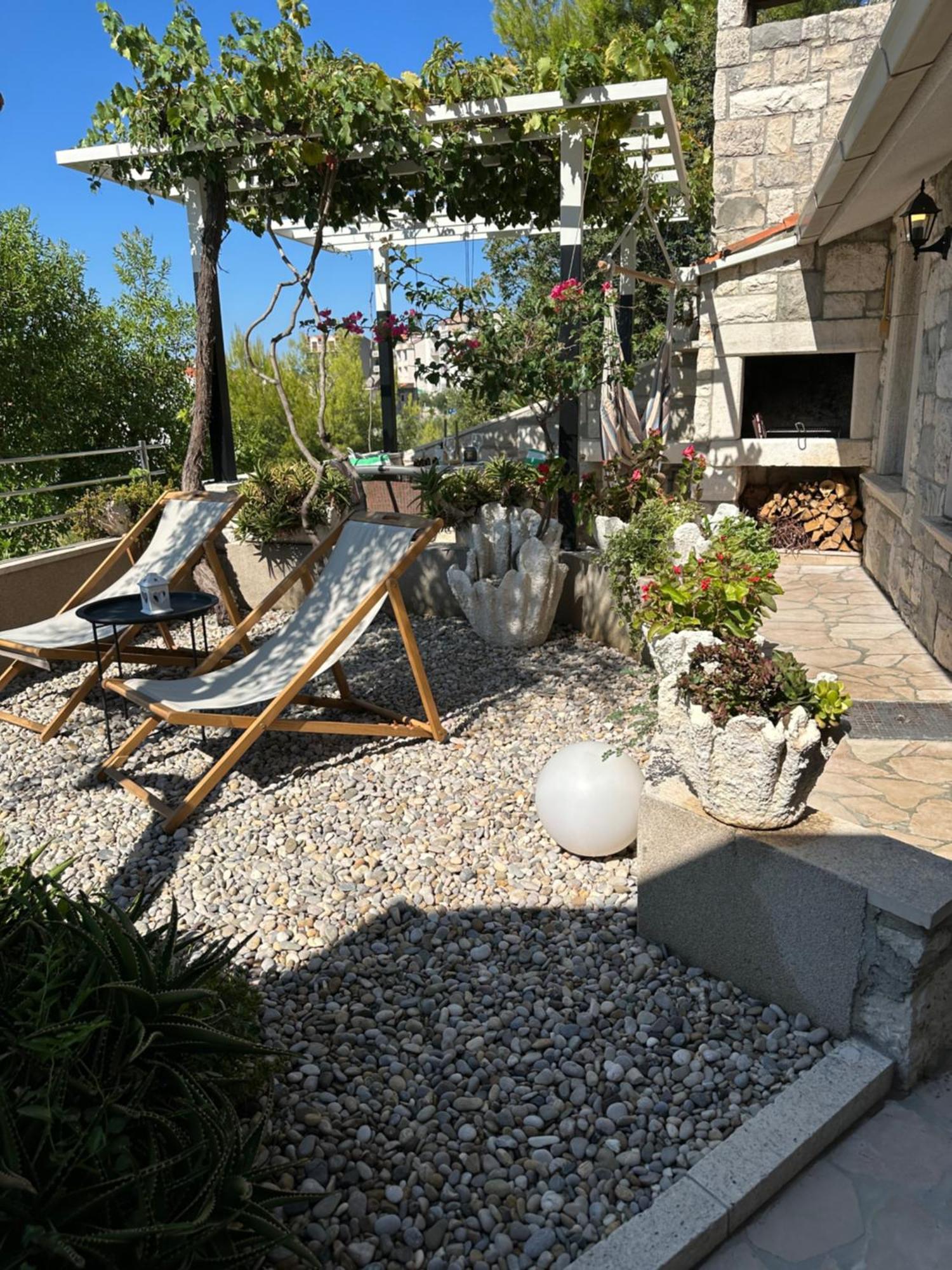 Romantic Stone- Studio Apartman Omiš Εξωτερικό φωτογραφία