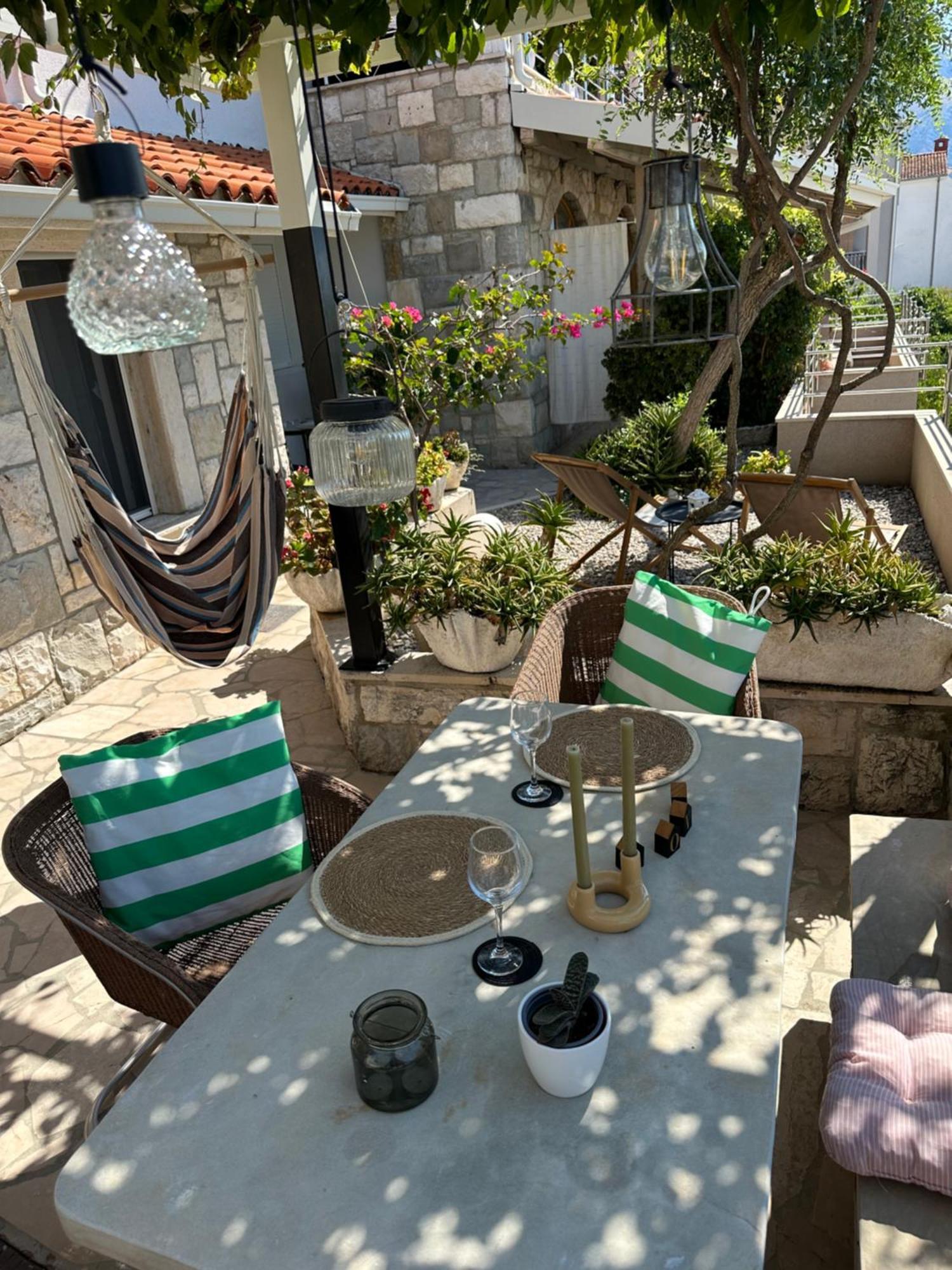 Romantic Stone- Studio Apartman Omiš Εξωτερικό φωτογραφία