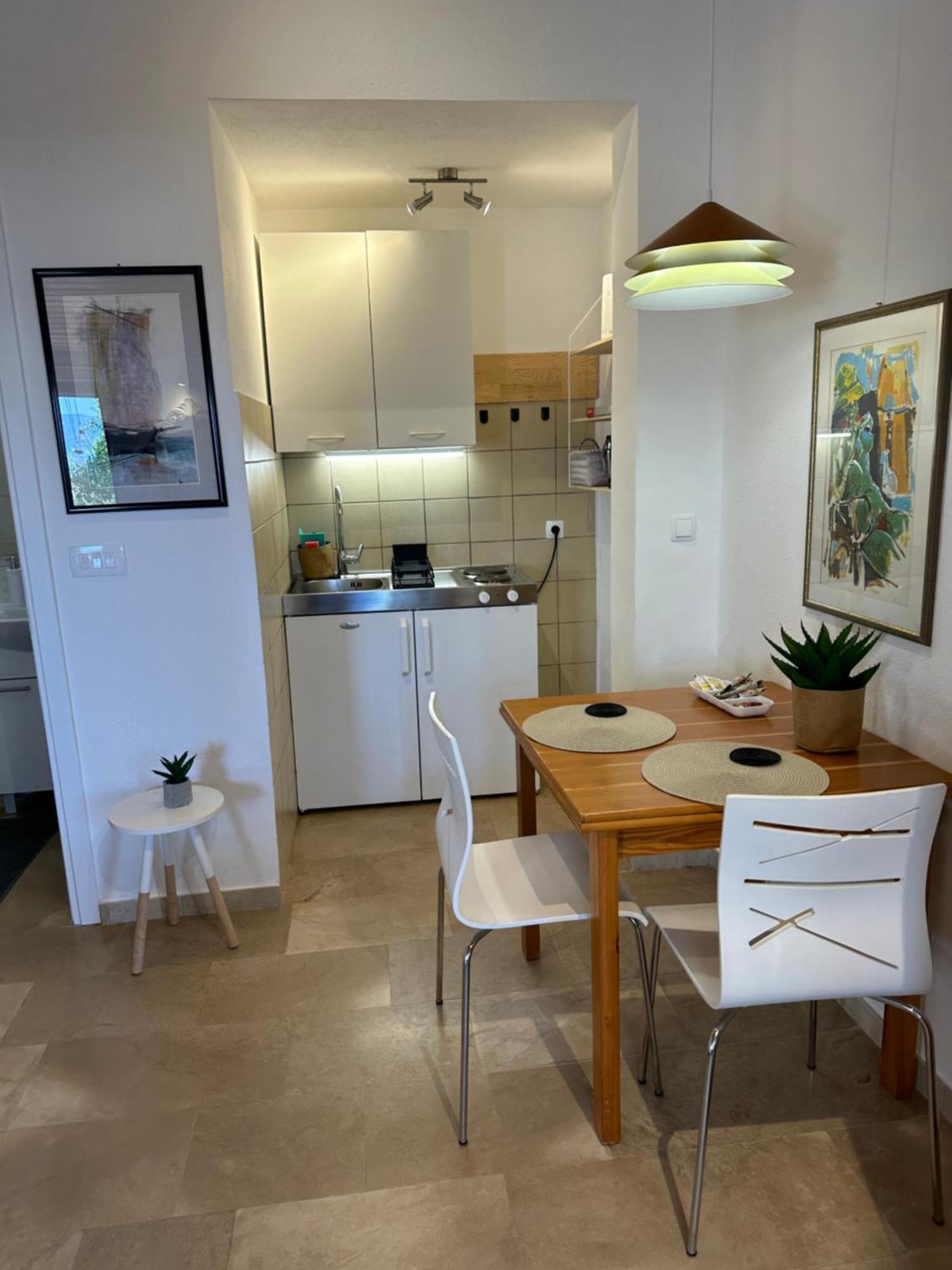 Romantic Stone- Studio Apartman Omiš Εξωτερικό φωτογραφία
